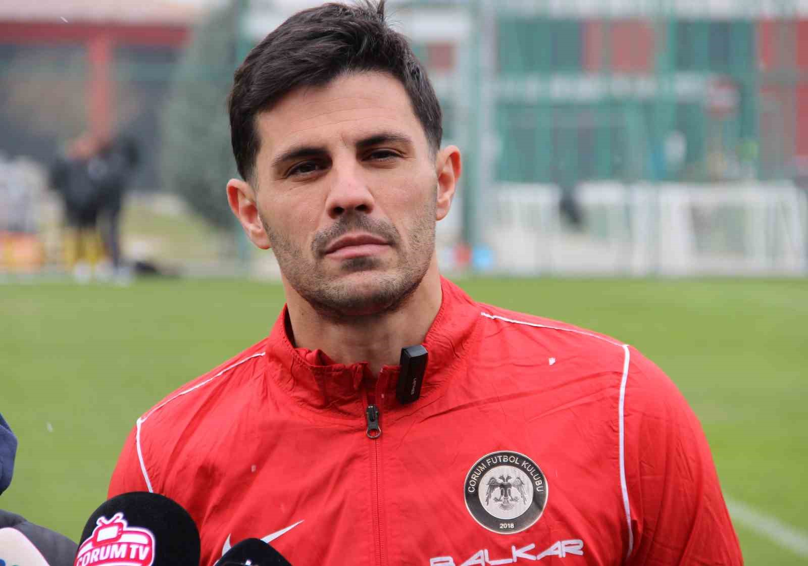 Hüseyin Eroğlu: "Deplasman, iç saha fark etmeden her maçı kazanmak için oynamak en önemli kriterimiz"
Hüseyin Eroğlu: "Deplasman, iç saha fark etmeden her maçı kazanmak için oynamak en önemli kriterimiz"
