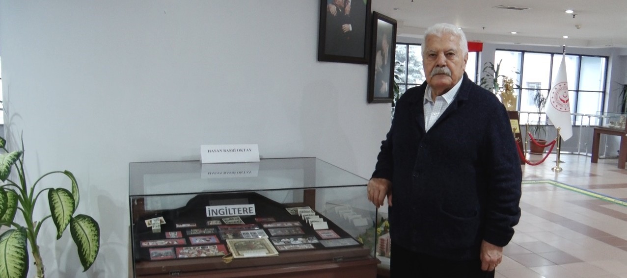 Huzurevi sakini Oktay, pul merakını yarım asrı aşkındır devam ettiriyor
