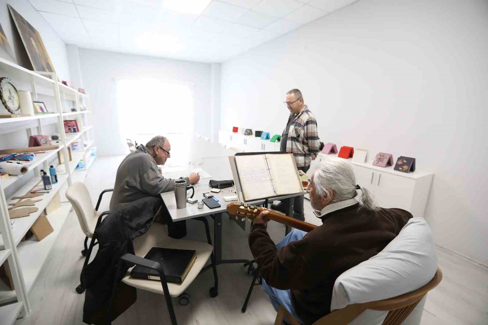 Huzurlu bir yaşam için başvurular devam ediyor
