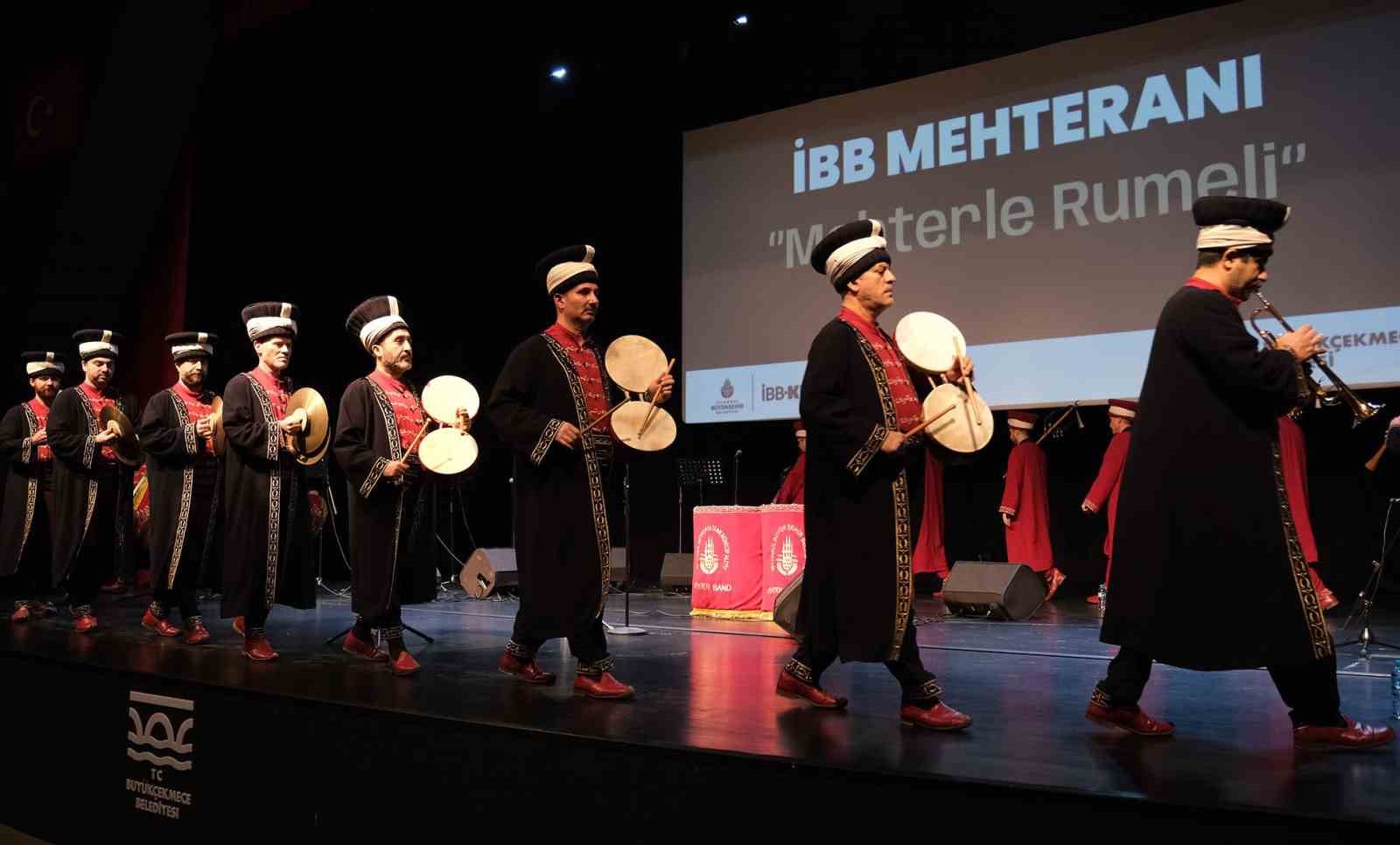 İBB Mehteranı Büyükçekmece’de Rumeli rüzgarı estirdi
