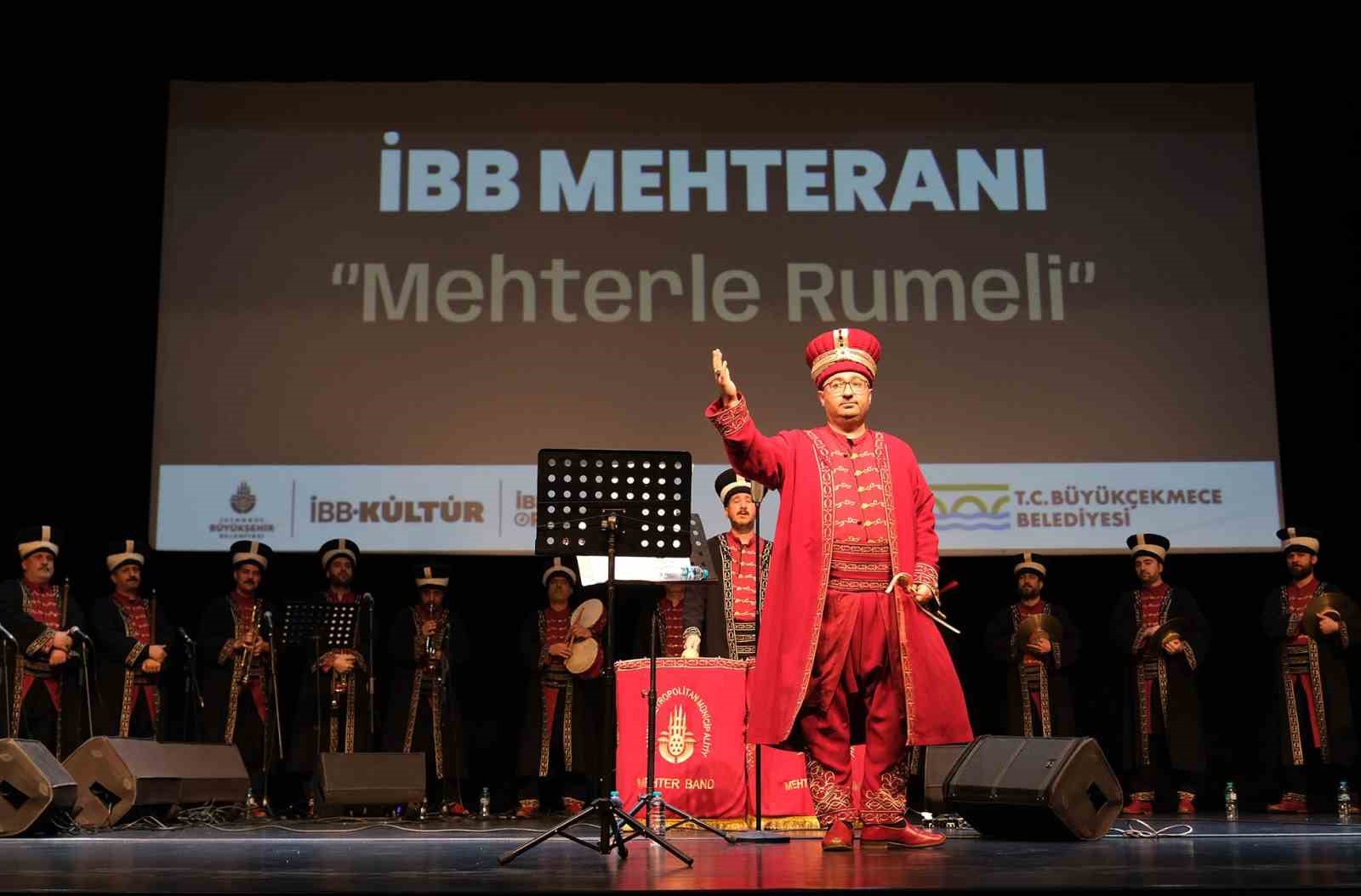 İBB Mehteranı Büyükçekmece’de Rumeli rüzgarı estirdi

