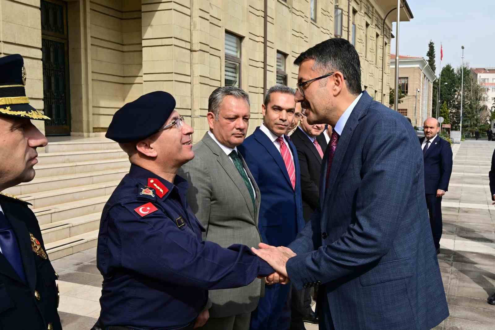 İçişleri Bakan Yardımcısı Çelik’ten Vali Yılmaz’a ziyaret

