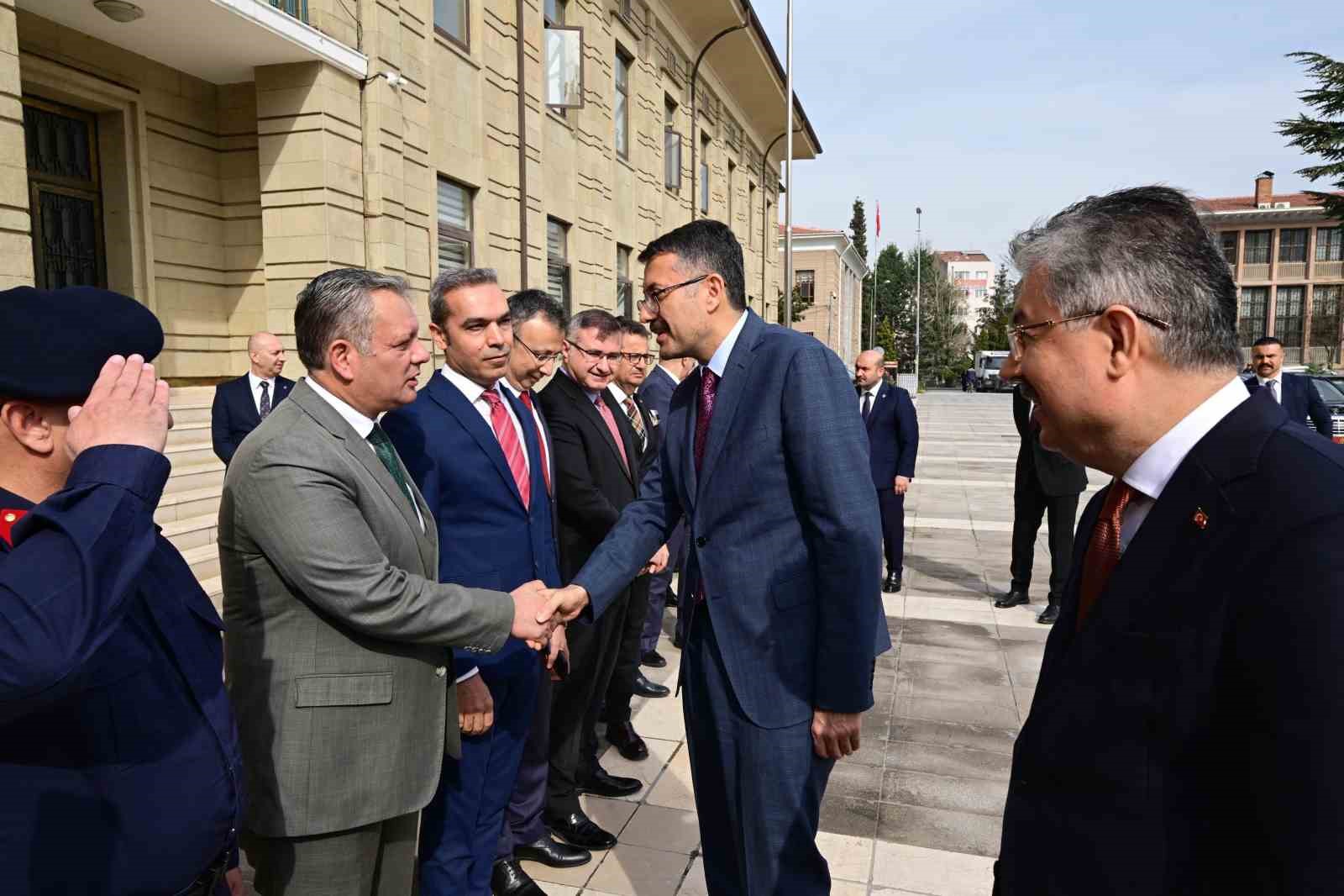 İçişleri Bakan Yardımcısı Çelik’ten Vali Yılmaz’a ziyaret
