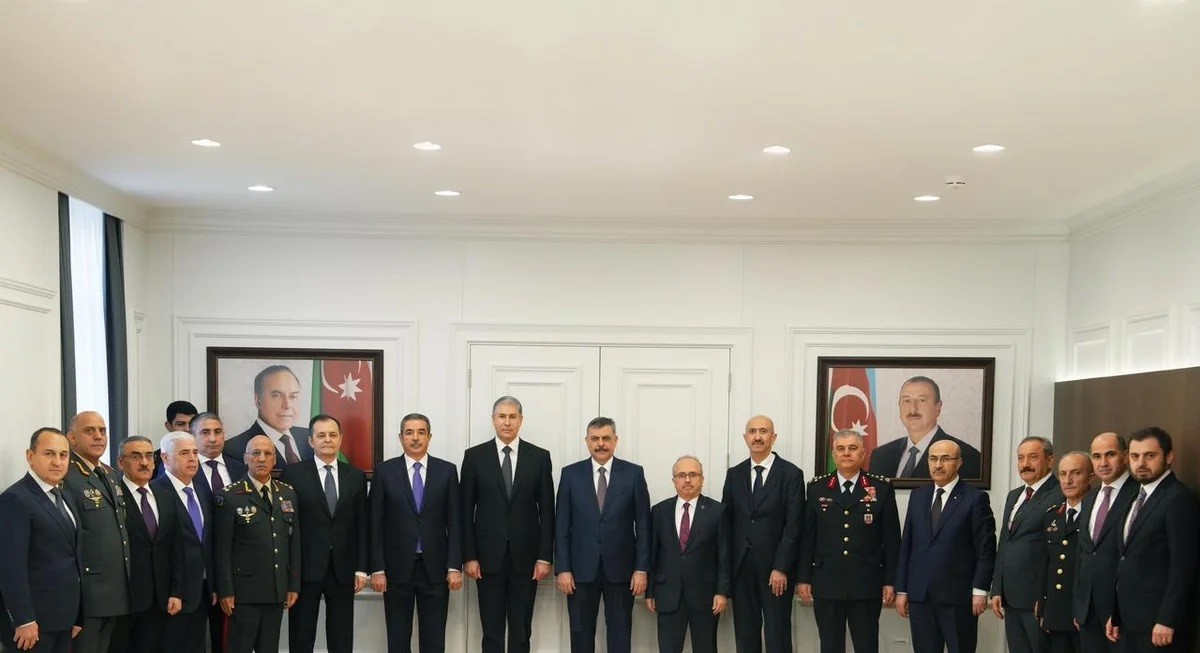 İçişleri Bakanı Çiftçi, Azerbaycanlı mevkidaşı Eyvazov ile bir araya geldi
