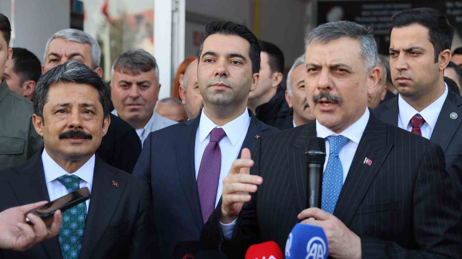 İçişleri Bakanı Çiftçi: "Vatandaşın huzurunu bozan yapılarla mücadele sürecek"
