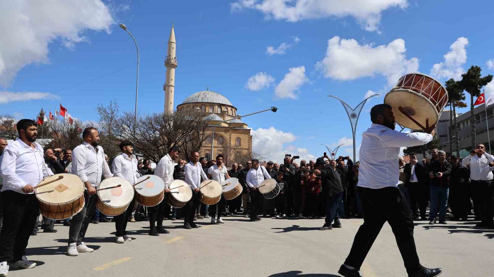 İçişleri Bakanı Çiftçi: "Vatandaşın huzurunu bozan yapılarla mücadele sürecek"
