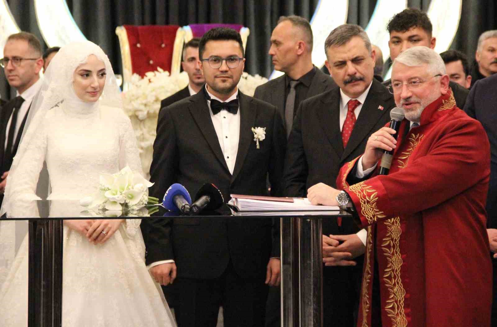 İçişleri Bakanı Mustafa Çiftçi, Çorum’da nikah şahidi oldu
