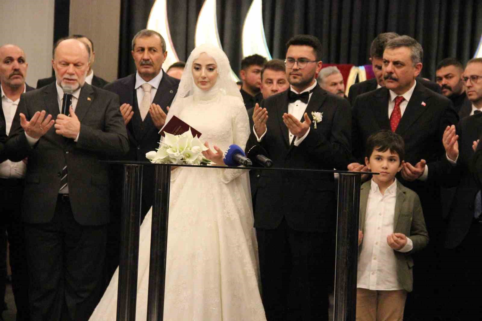 İçişleri Bakanı Mustafa Çiftçi, Çorum’da nikah şahidi oldu
