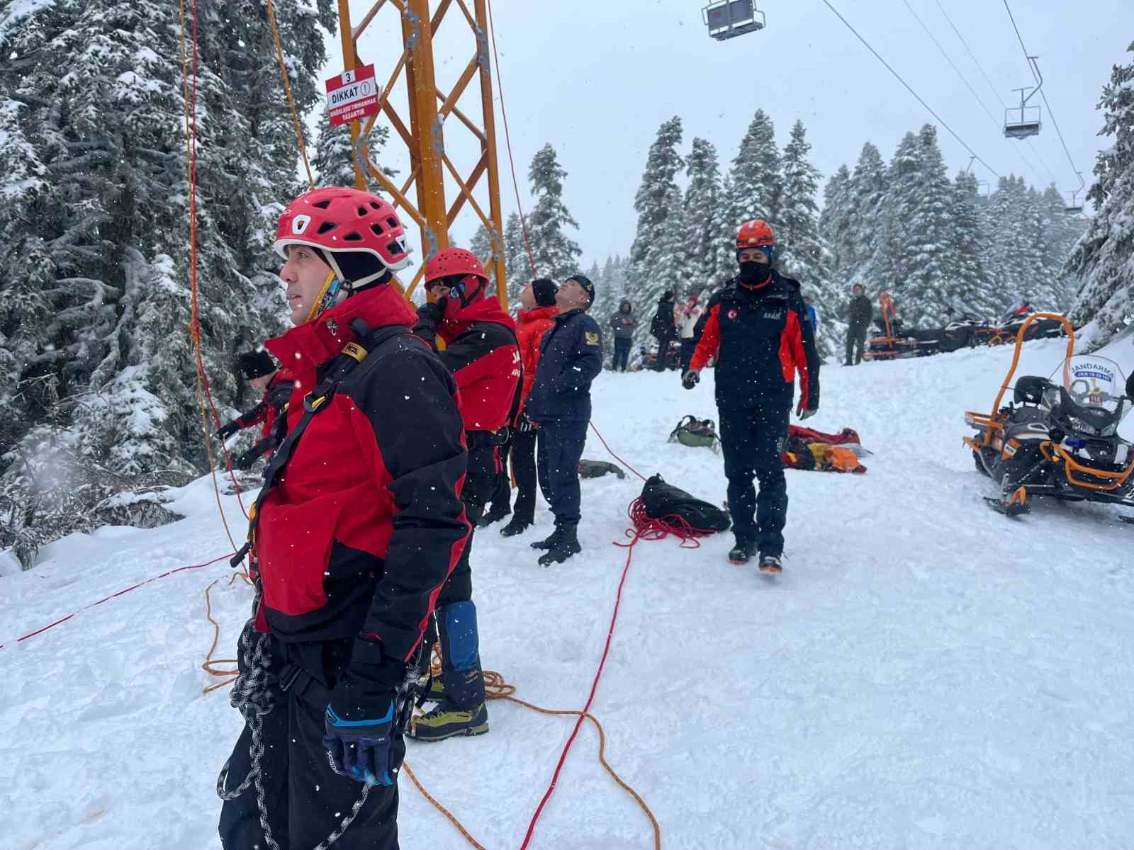 İçişleri Bakanı’ndan JAK ve AFAD’a tebrik...Kurtarma çalışmasına 96 personel katıldı
