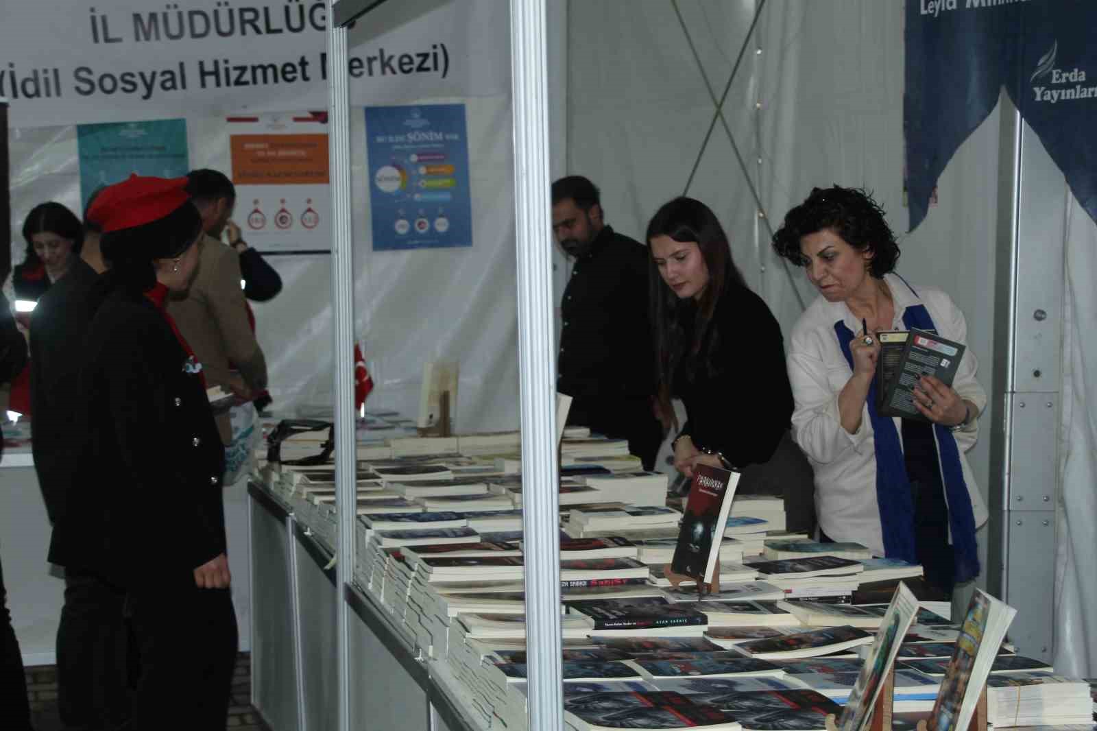 İdil Kitap Fuarı ve Kültür Şöleni başladı
