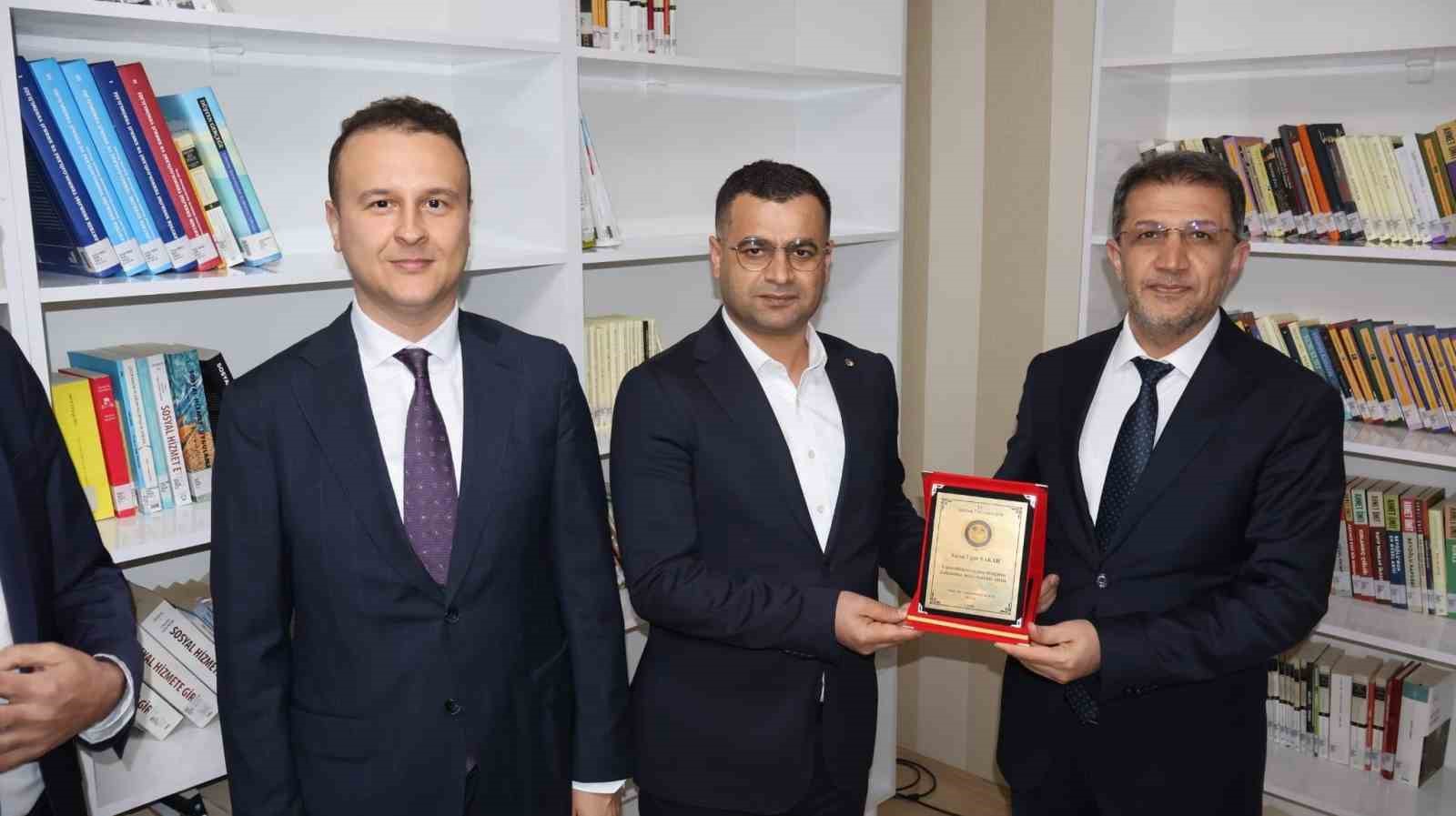 İdil’de üniversite öğrencilerine yeni kütüphane
