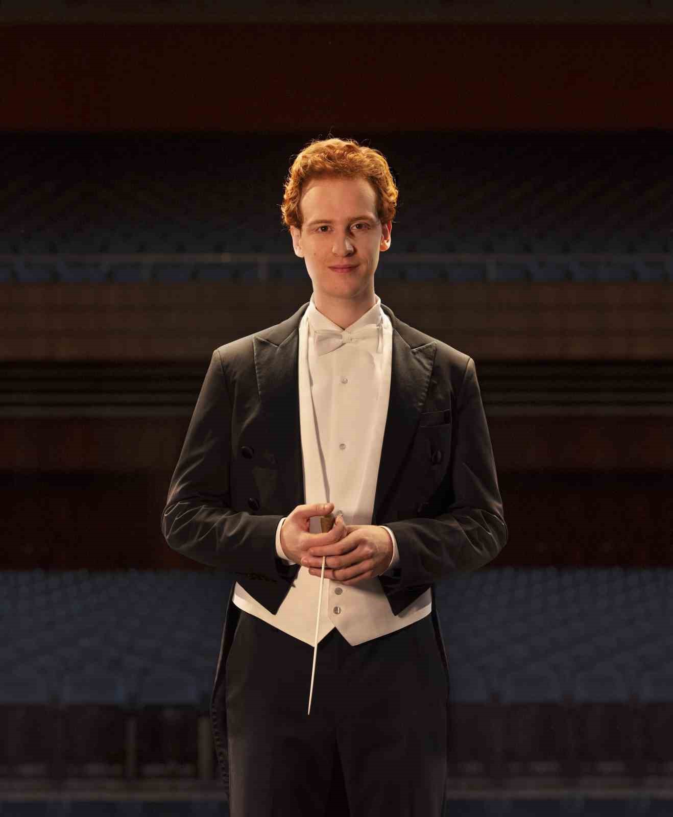 İDSO DenizBank Konserleri’nde David Cohen ve Nicolo Umberto Foron aynı sahnede
