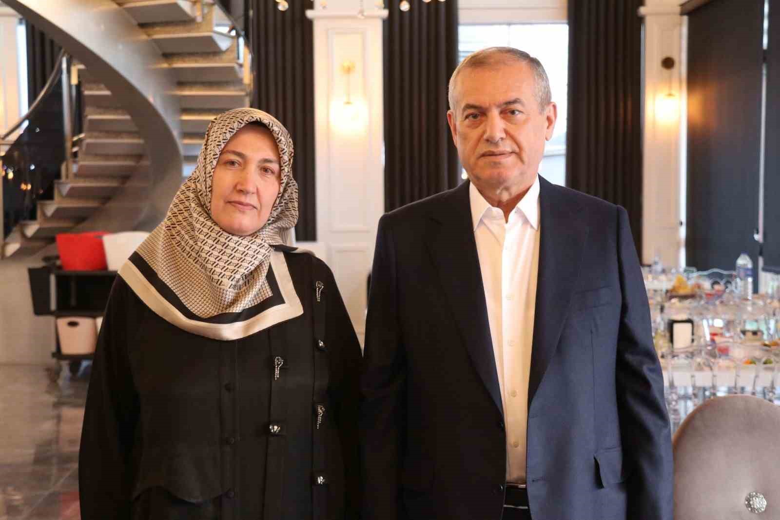 İftar programında bir araya gelen Egekent ailesi Tıp Bayramını kutladı
