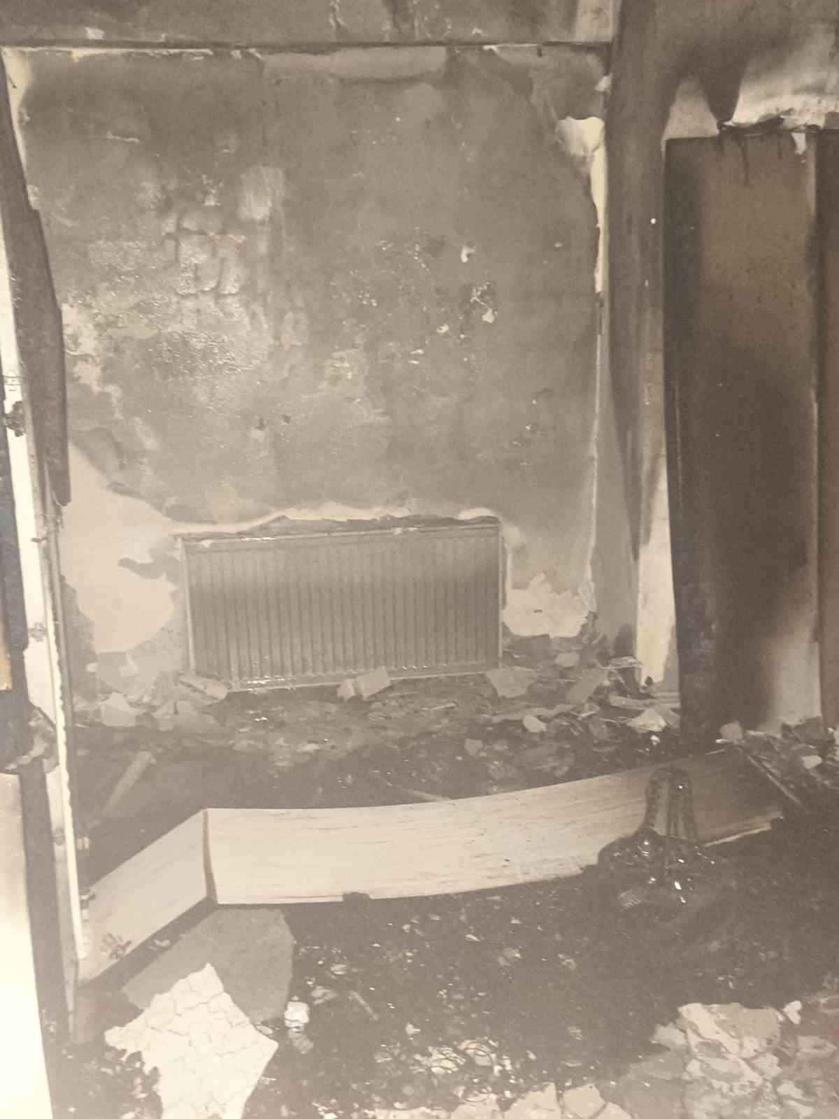 Iğdır’da günlük kiralık dairede yangın
