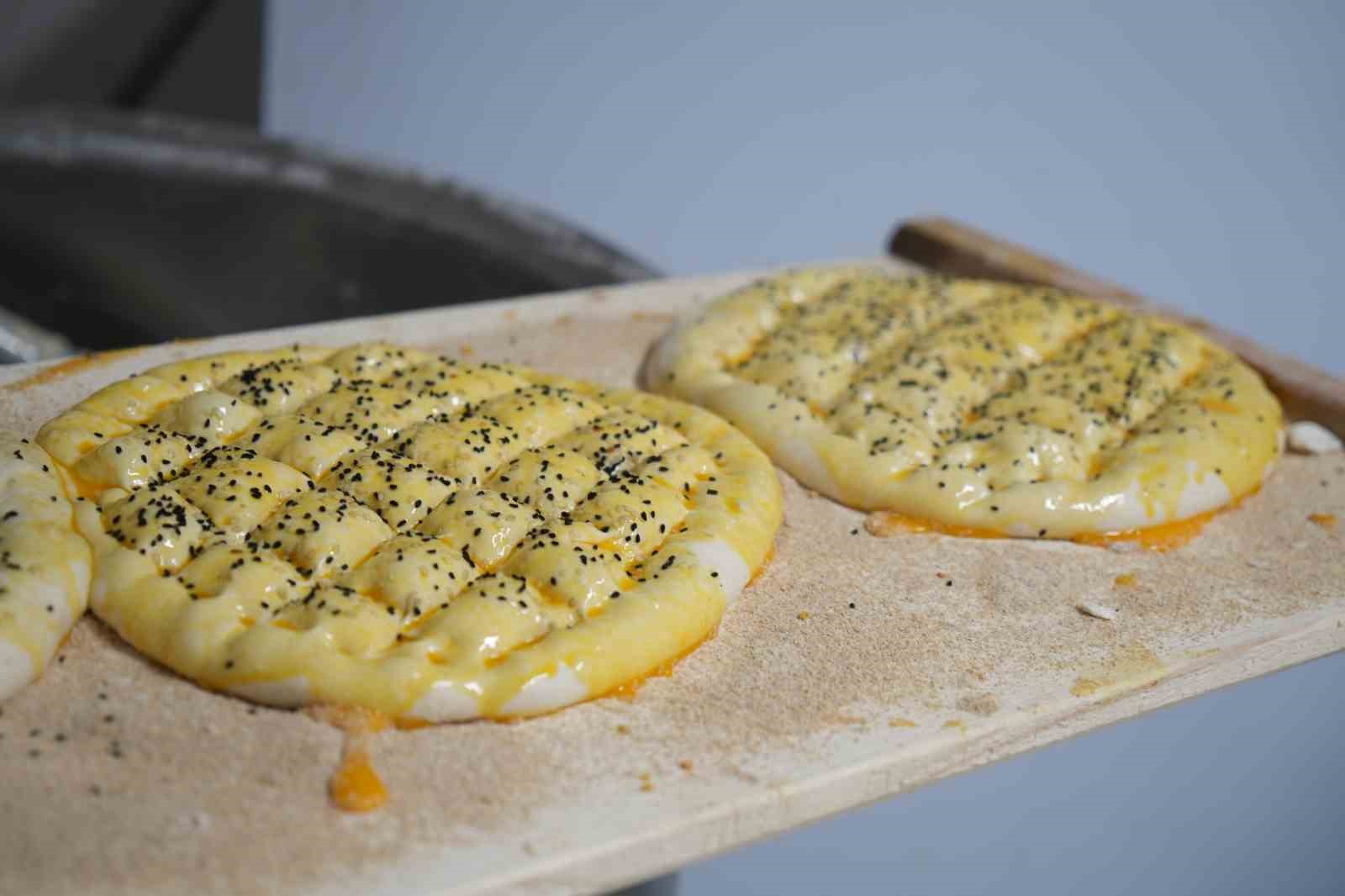 Iğdır’da ramazan pidesi kuyruğu
