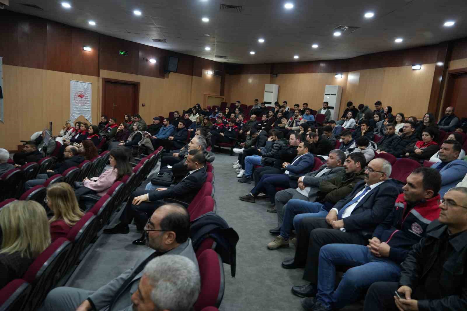 Iğdır’da şap hastalığı sonrası hayvanlarda döl tutmama sorununa bilimsel çözüm arayışı
