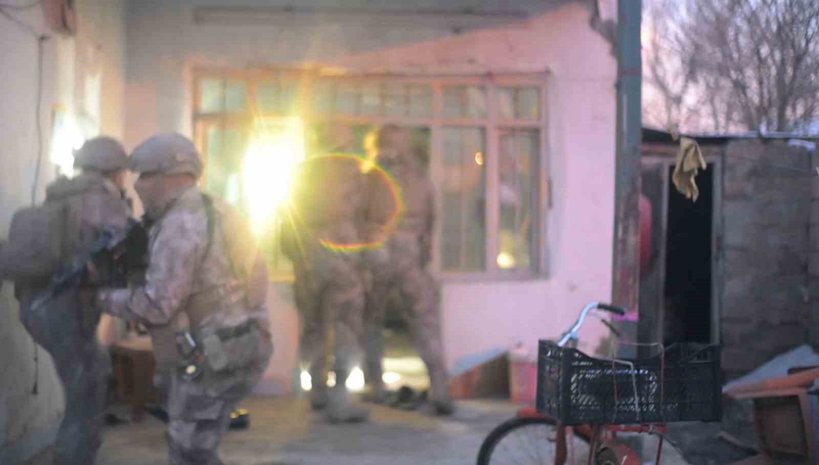 Iğdır’da torbacılara darbe: 15 adrese eş zamanlı operasyon
