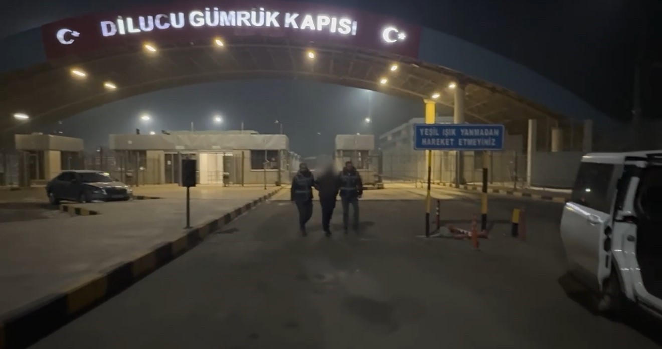 Iğdır’da uluslararası seviyede aranan hükümlü sınır kapısında yakalandı
