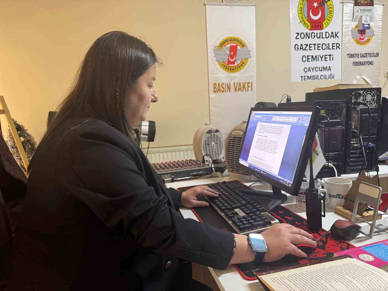 İHA muhabiri hem işini yaptı hem de en çok kitap okuyarak ödüllendirildi
