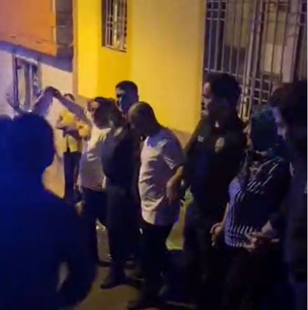 İhbara giden polis ekiplerine davullu zurnalı halay sürprizi
