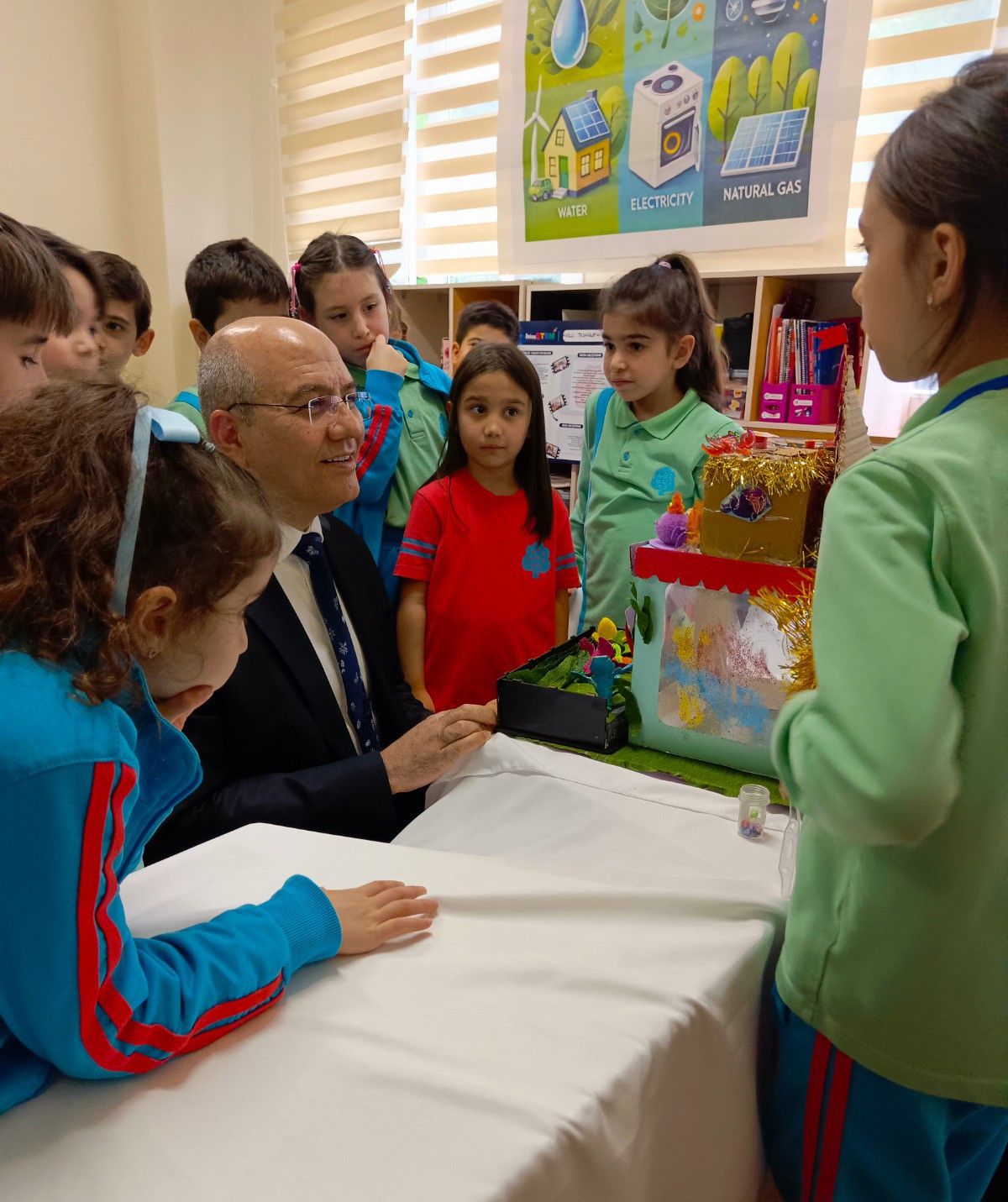 İhlas Koleji STEM Fuarı’nda öğrencilerden gerçek hayat sorunlarına projeler
