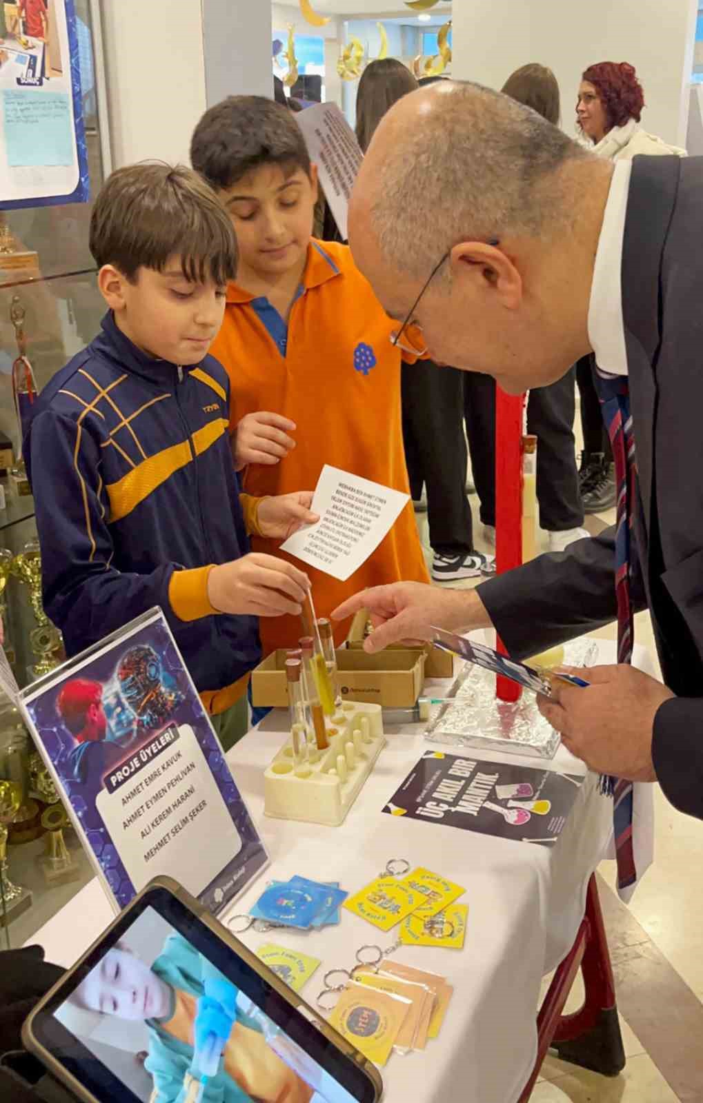 İhlas Koleji STEM Fuarı’nda öğrencilerden gerçek hayat sorunlarına projeler
