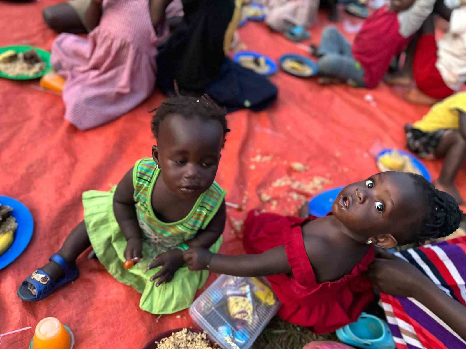 İhlas Vakfı Ramazan ayında yurt içi ve yurt dışı yardım faaliyetlerini sürdürüyor
İhlas Vakfı Ramazan ayında yurt içi ve yurt dışı yardım faaliyetlerini sürdürüyor