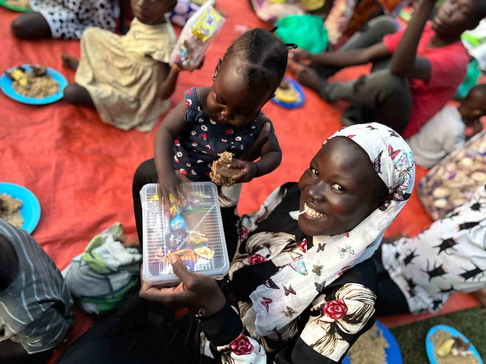 İhlas Vakfı Ramazan ayında yurt içi ve yurt dışı yardım faaliyetlerini sürdürüyor
İhlas Vakfı Ramazan ayında yurt içi ve yurt dışı yardım faaliyetlerini sürdürüyor