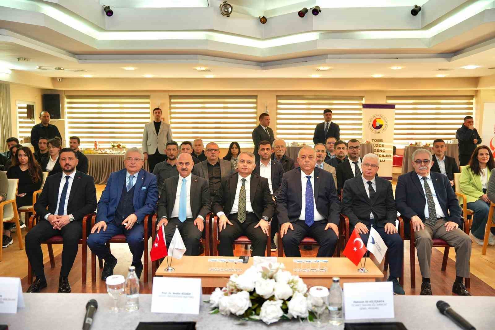 İhracat Akademisi protokolü imzalandı
İhracat Akademisi protokolü imzalandı