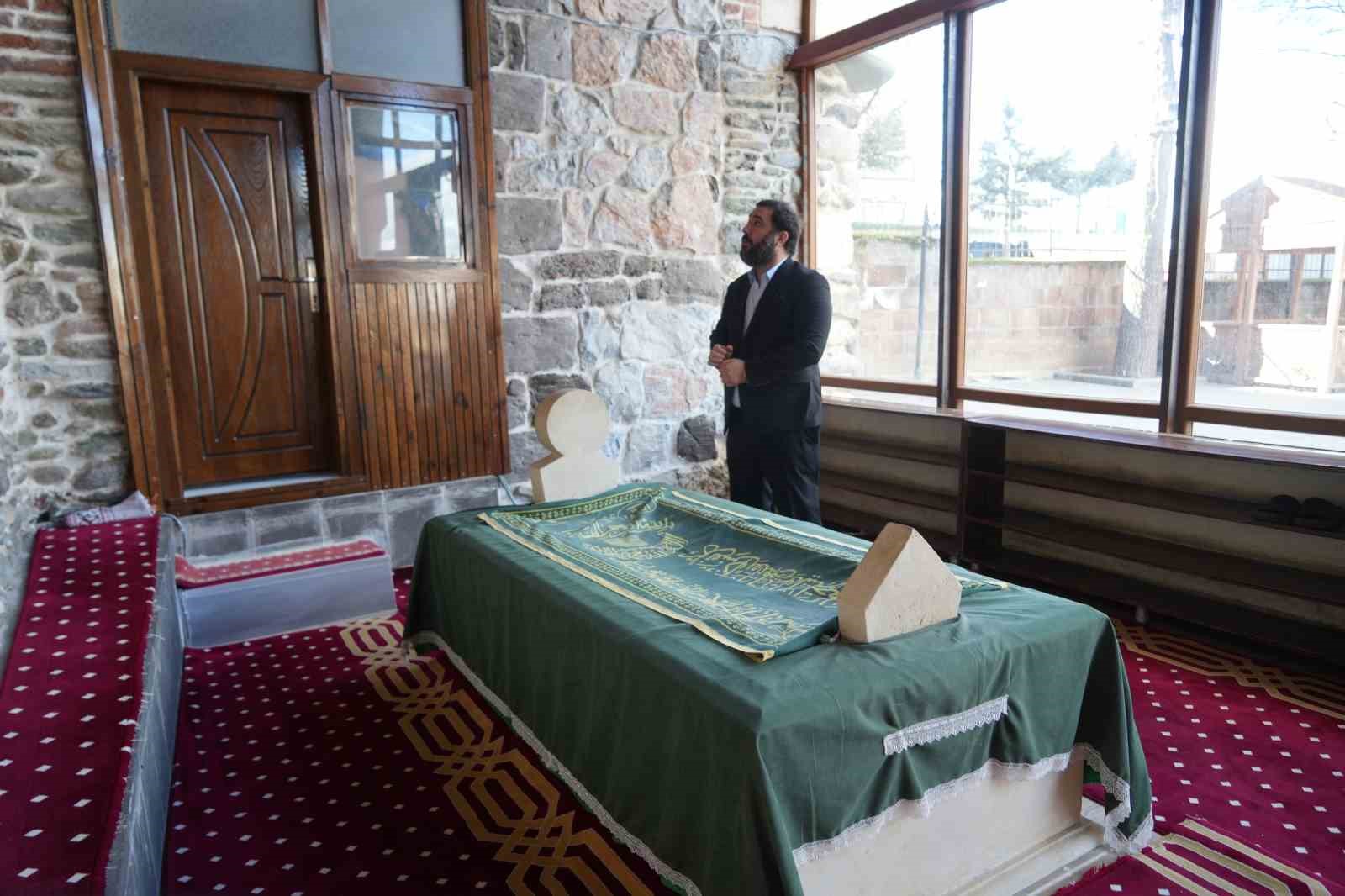 II. Abdülhamid Han’ın torunu Abdülhamit Kayıhan Osmanoğlu: "Değerleri koruma kanunu çıkarılsın"
