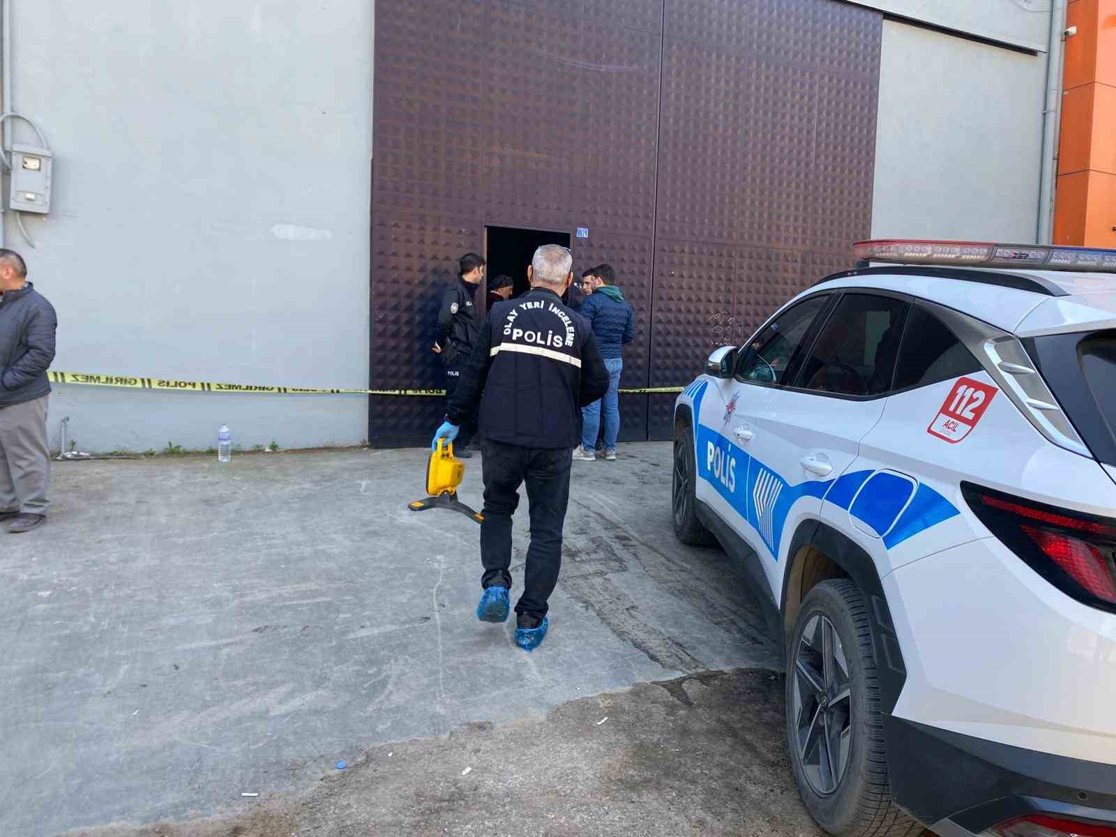 İki gün önce kiraladığı iş yerinde ölü bulundu
