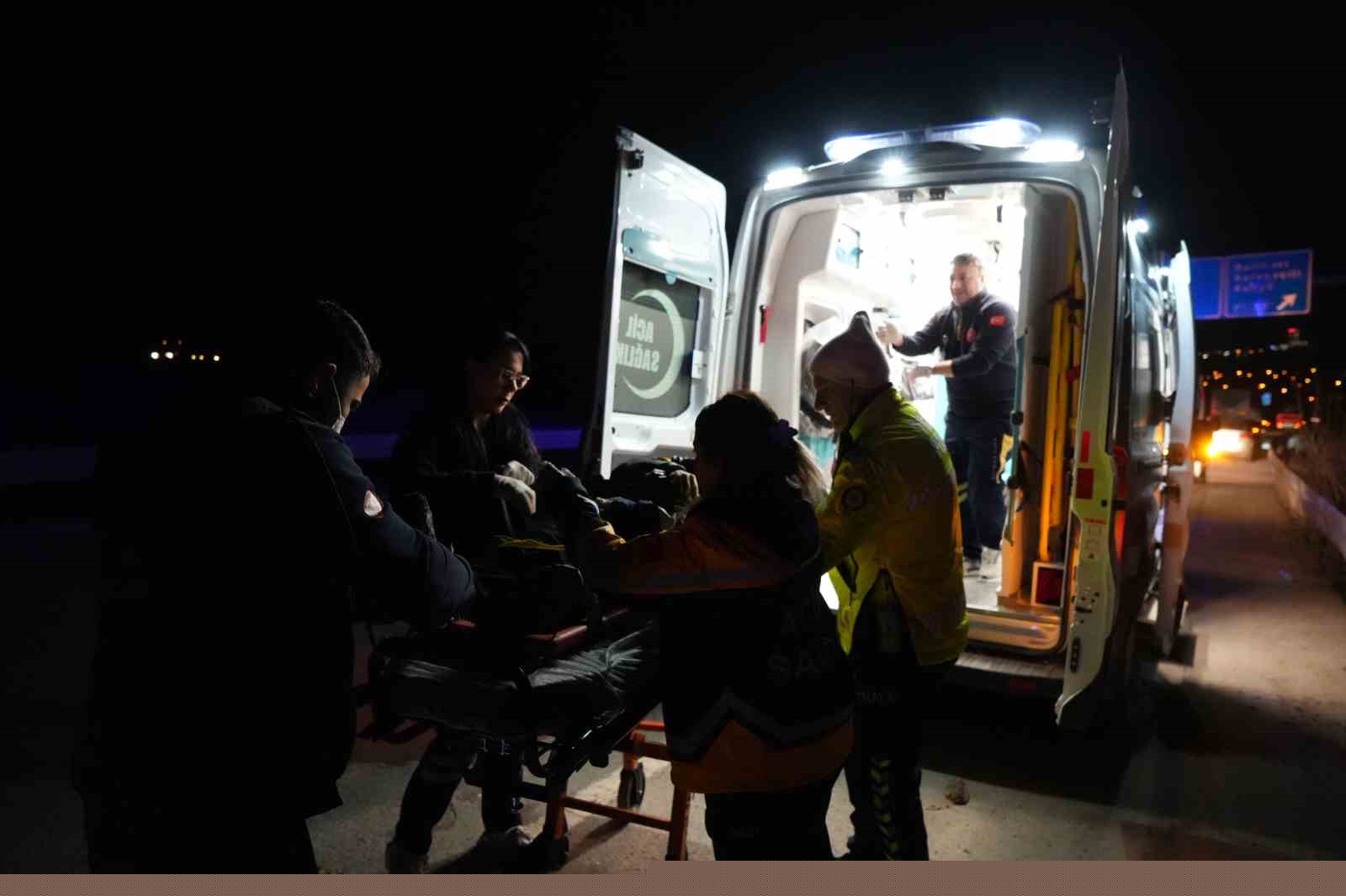 İki motosiklet çarpıştı: Dayı-yeğen yaralandı
