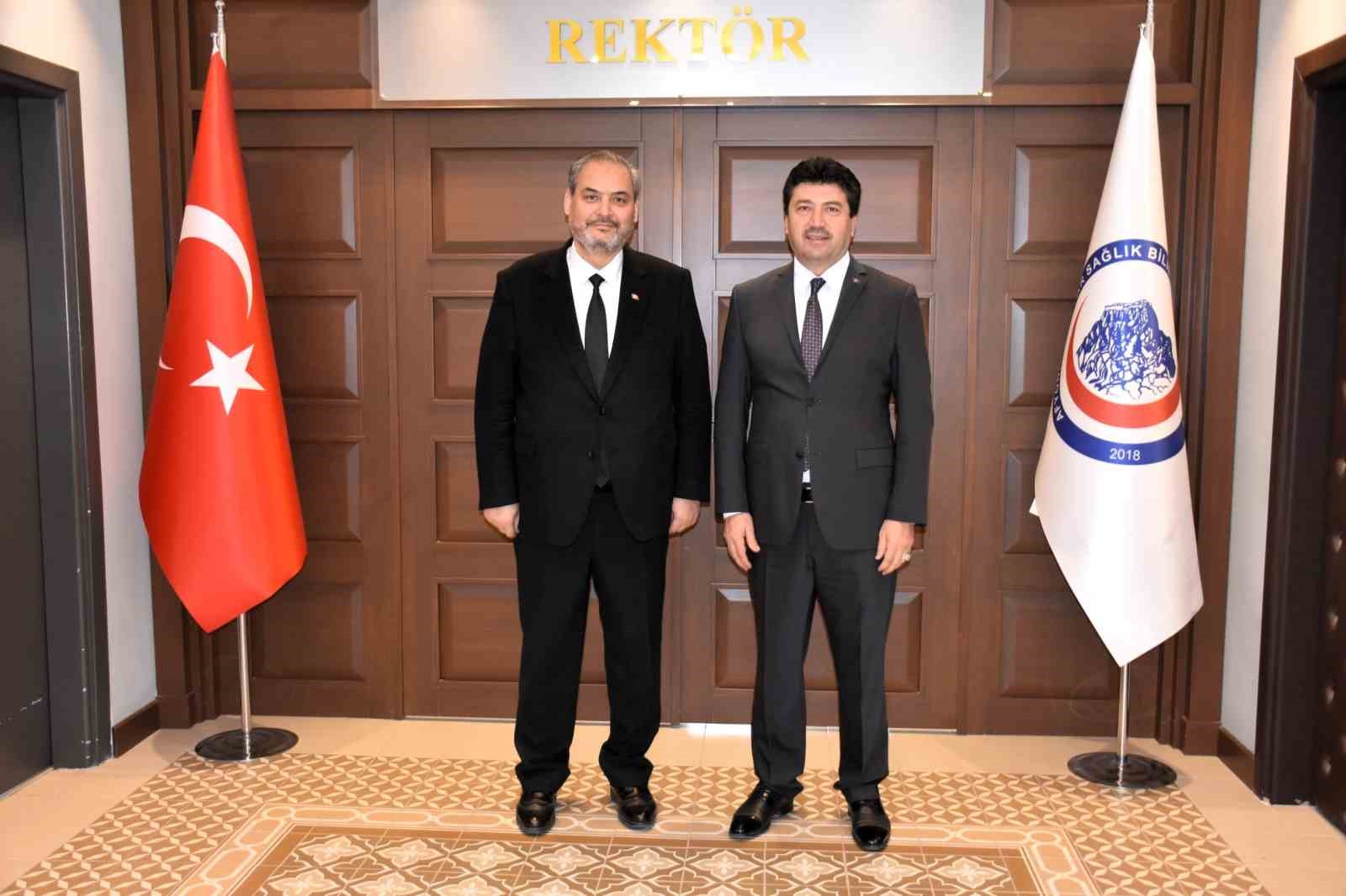 İki üniversite laboratuvar ve altyapı imkanlarını ortak kullanacak
