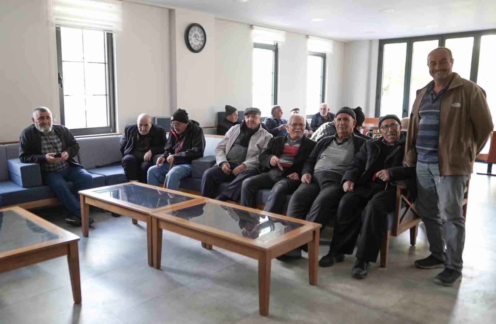 İkinci bahar evleri Ramazan ayında koca çınarlar için huzurun adresi oldu
İkinci bahar evleri Ramazan ayında koca çınarlar için huzurun adresi oldu