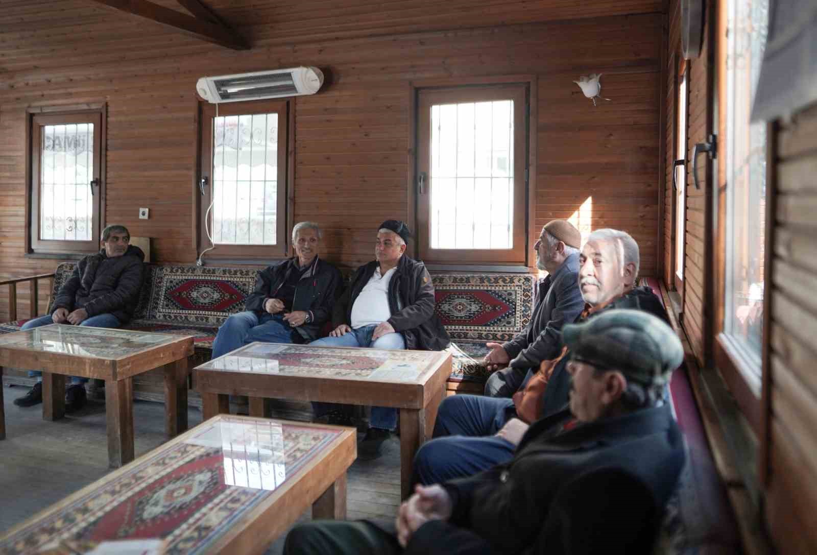 İkinci bahar evleri Ramazan ayında koca çınarlar için huzurun adresi oldu
İkinci bahar evleri Ramazan ayında koca çınarlar için huzurun adresi oldu