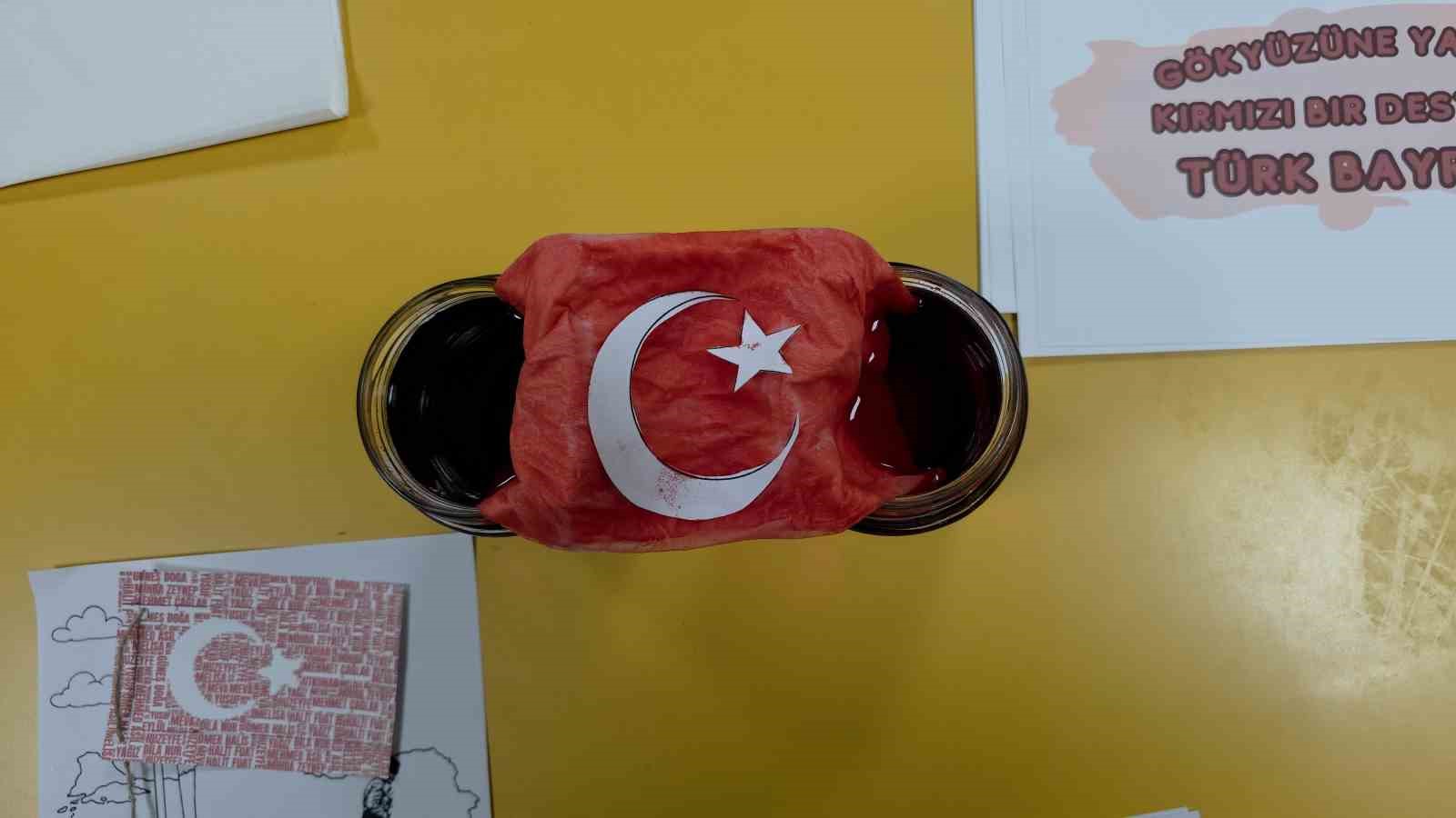 İkinci dönem "Bayrak Sevgisi" temasıyla başladı
