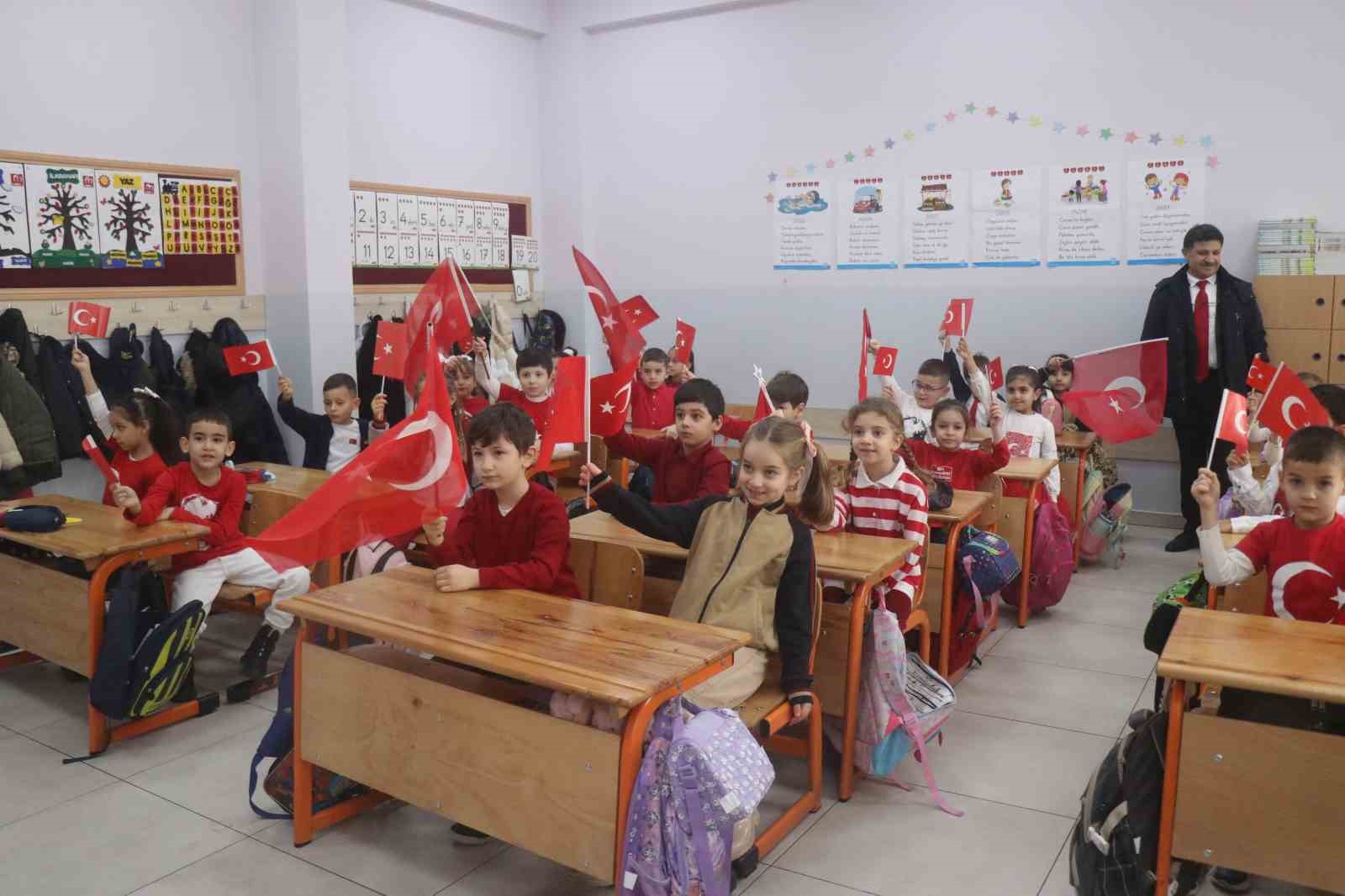 İkinci dönemin ders zili çaldı: Sakarya’da 206 bin öğrenci dersbaşı yaptı
