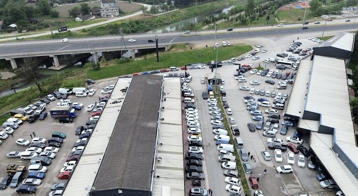 İkinci el araç piyasasında durgunluk yaşanıyor
