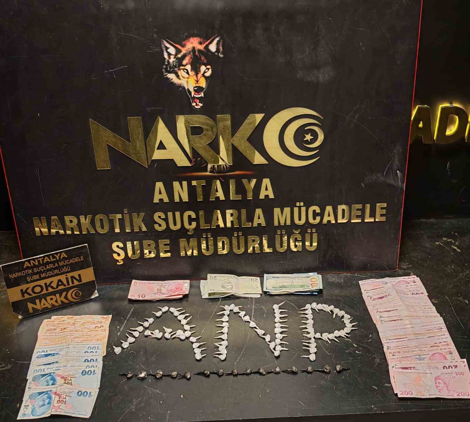 İl emniyet müdürünün yönettiği operasyonda çok miktarda uyuşturucu madde ele geçirildi
