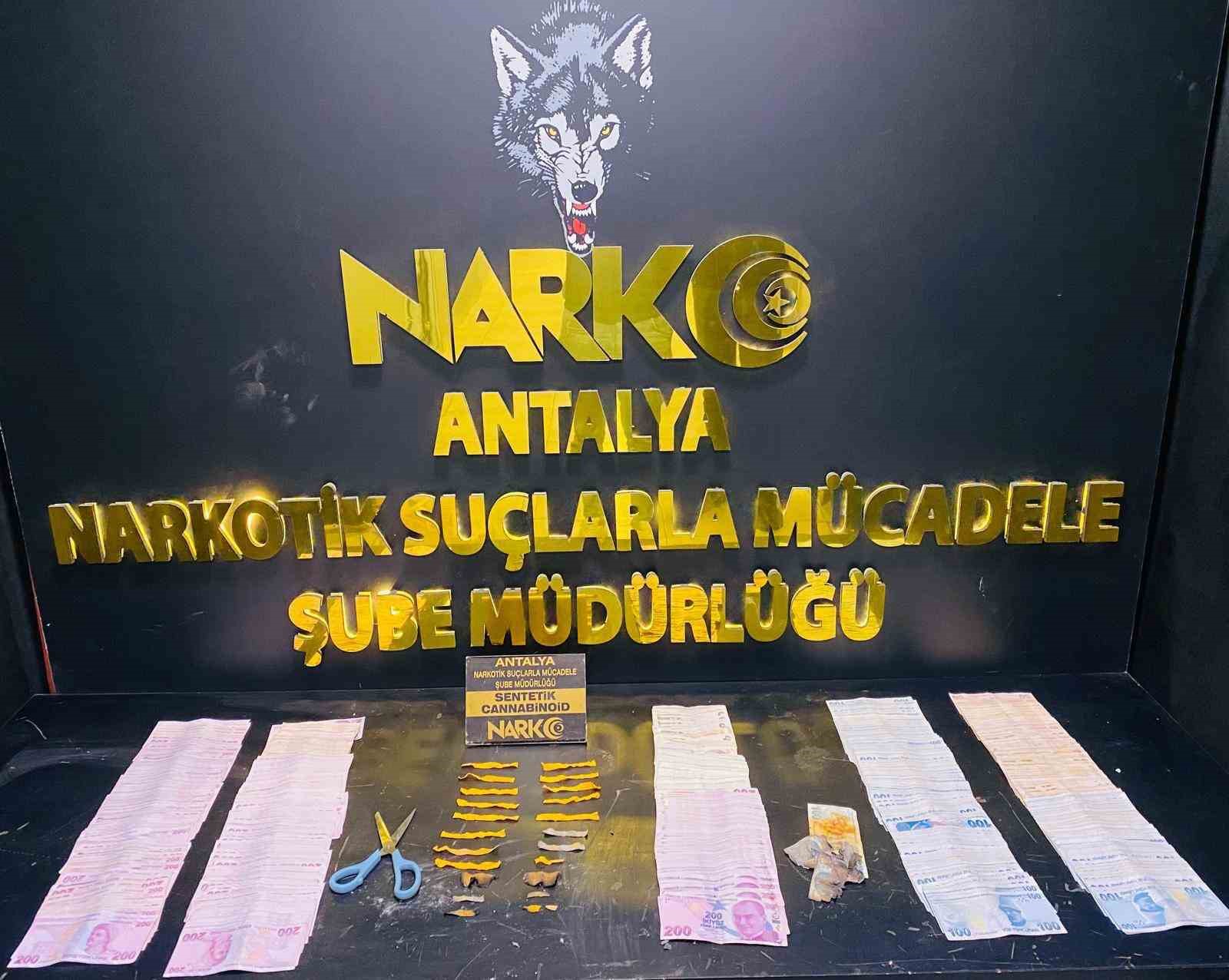 İl emniyet müdürünün yönettiği operasyonda çok miktarda uyuşturucu madde ele geçirildi
