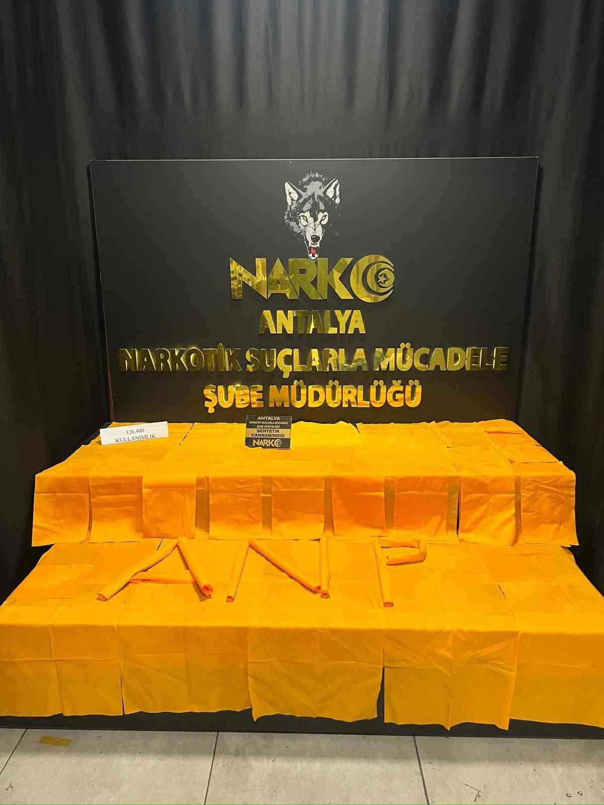 İl emniyet müdürünün yönettiği operasyonda çok miktarda uyuşturucu madde ele geçirildi
