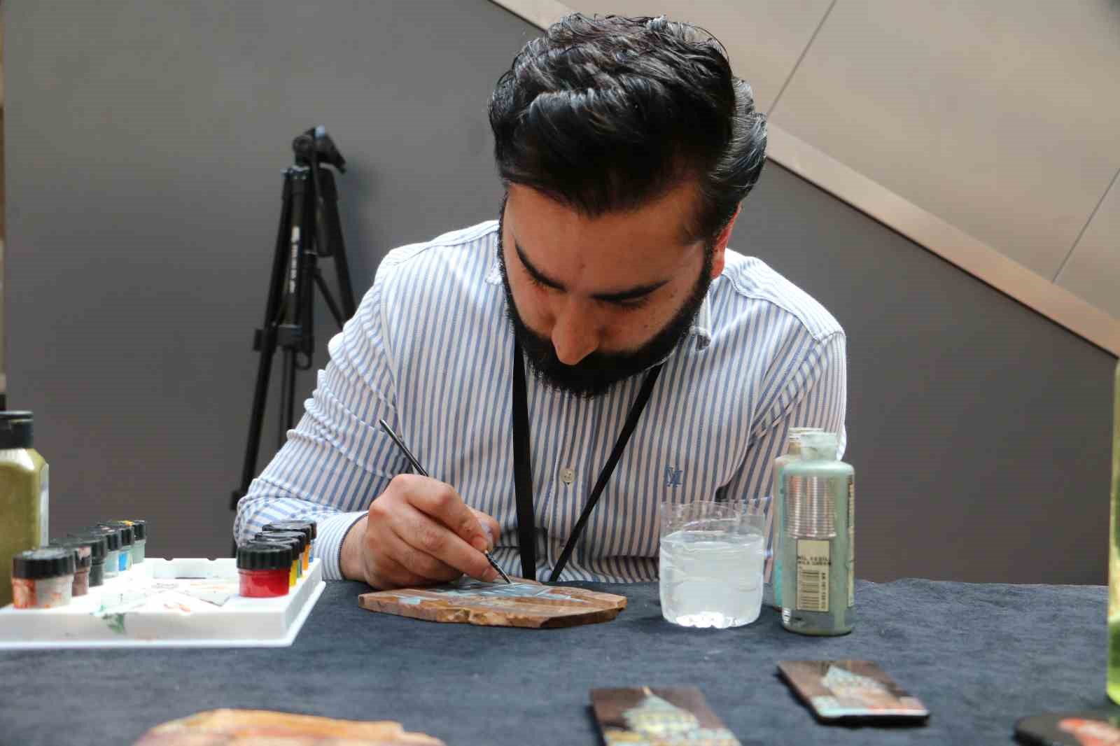 "İl İl Türkiye Sergisi" Diyarbakır’da sanatseverlerle buluştu
