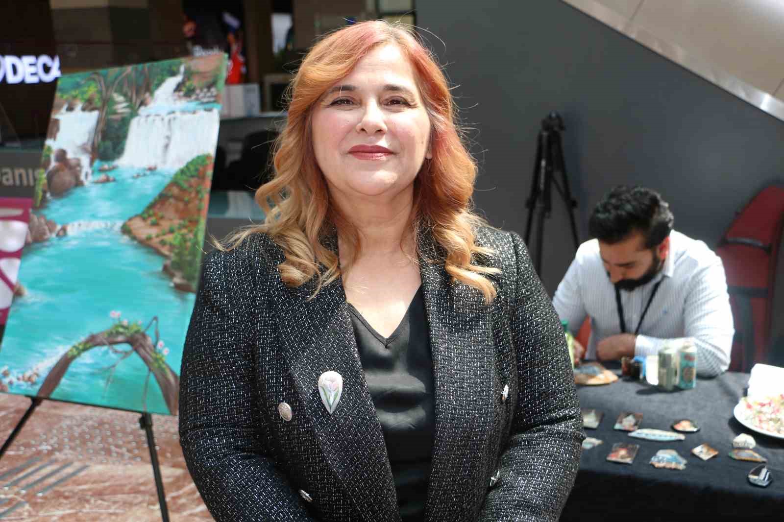 "İl İl Türkiye Sergisi" Diyarbakır’da sanatseverlerle buluştu
