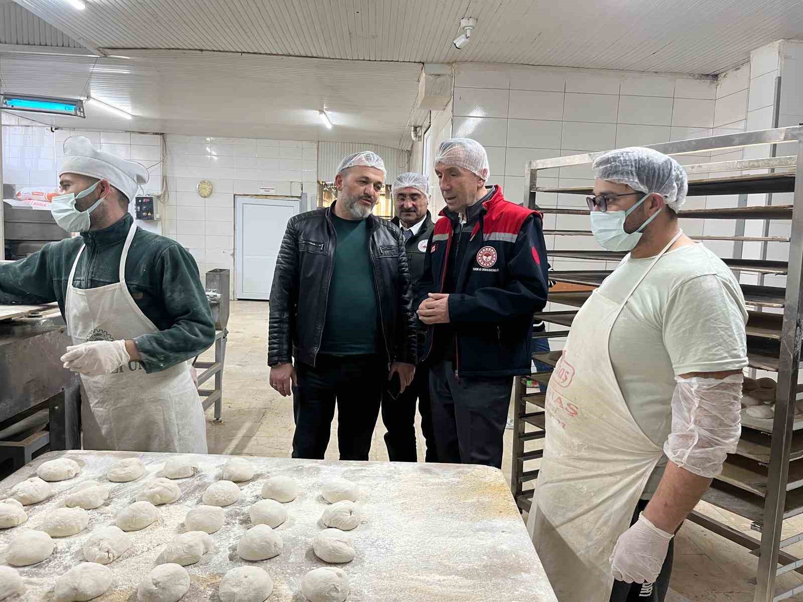 İl Müdürü Ayvalık bizzat gıda denetimlerine katıldı
