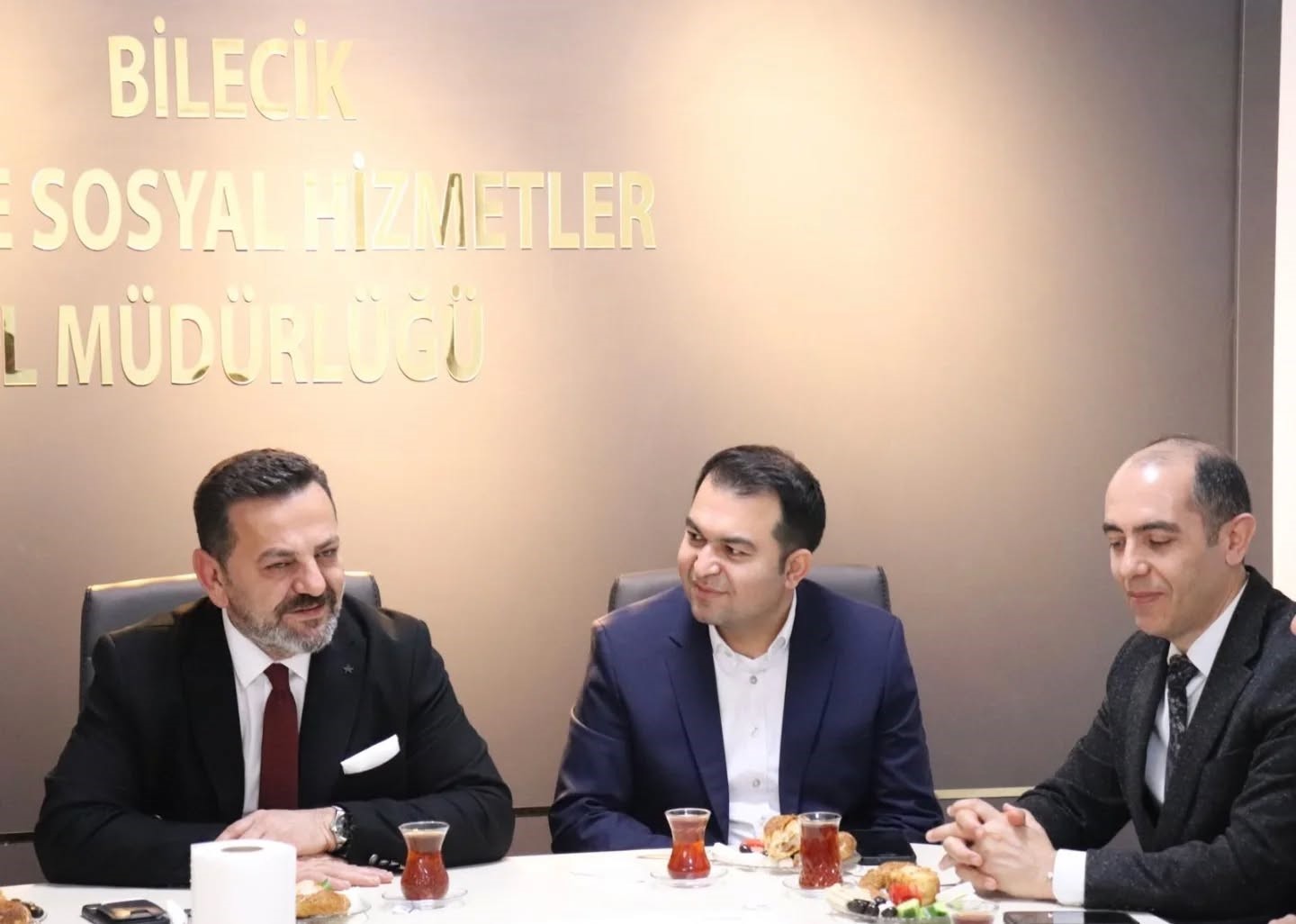 İl Müdürü İlhan personelle kahvaltıda buluştu
