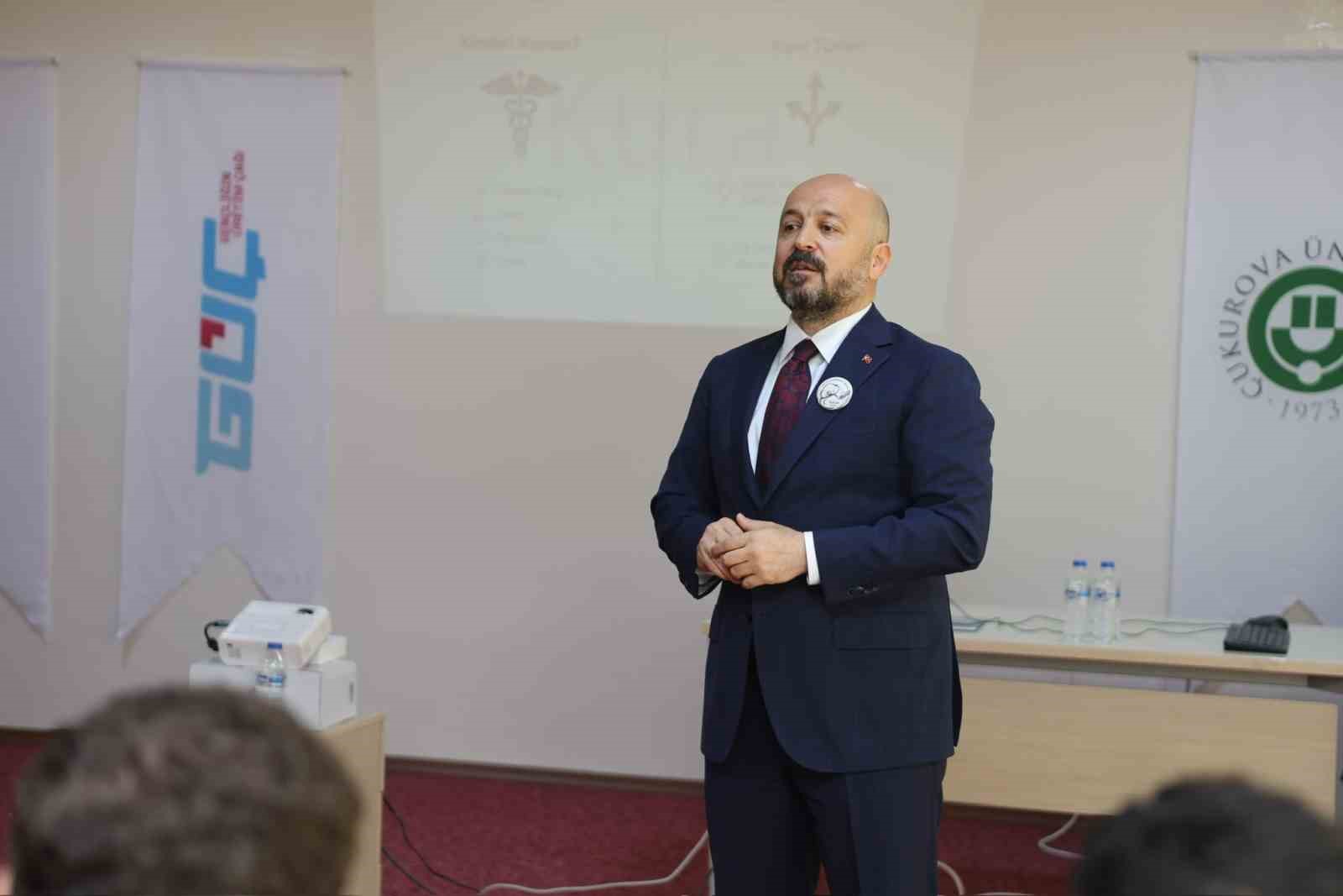 İl Sağlık Müdürü Nacar, gençlere tecrübelerini anlattı
