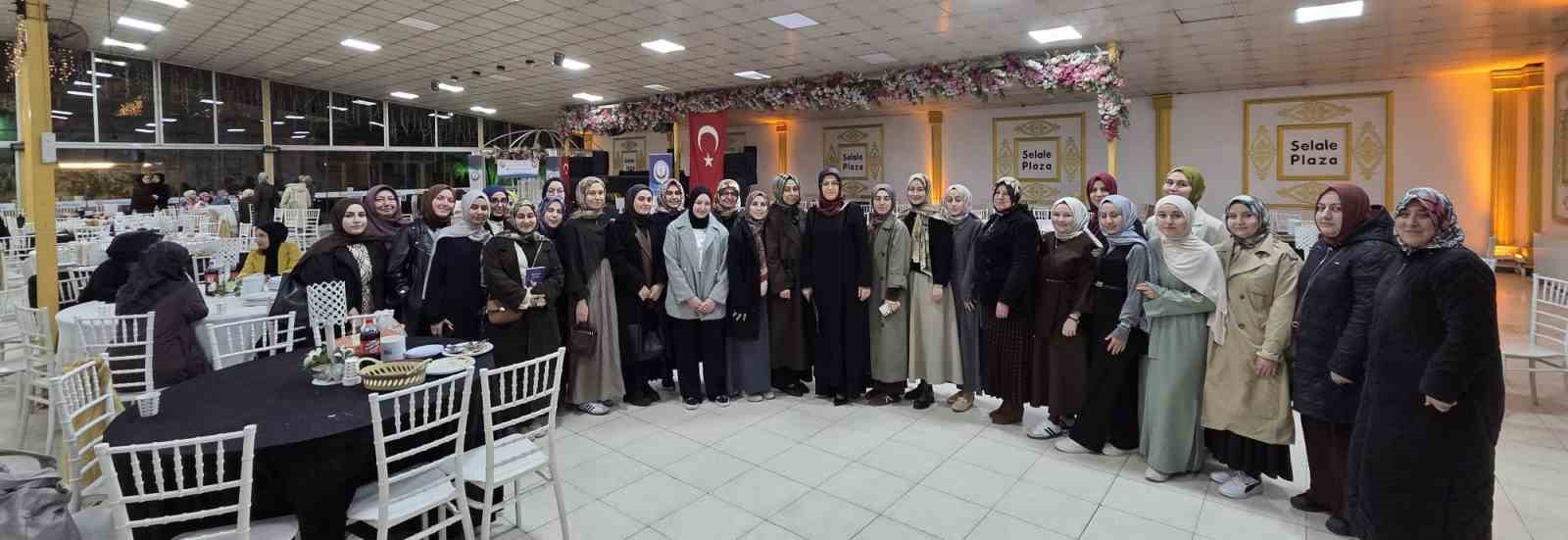 İlahiyat Fakültesinde 250 kişilik dev iftar buluşması
