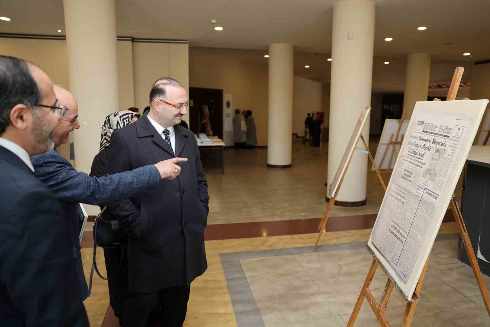 İlahiyat Fakültesinin 55. kuruluş yılı sempozyumu ve mezun buluşması gerçekleştirildi
