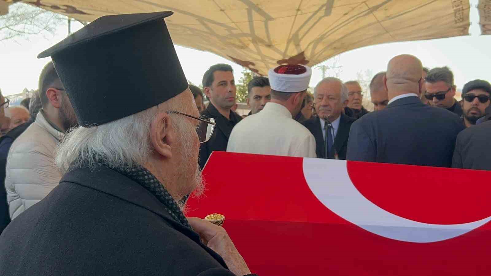 İlber Ortaylı son yolculuğuna uğurlandı
