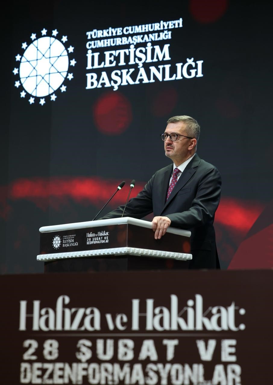 İletişim Başkanı Duran: "İran’ın egemenliğini ihlal eden saldırıları esefle karşılıyoruz"
